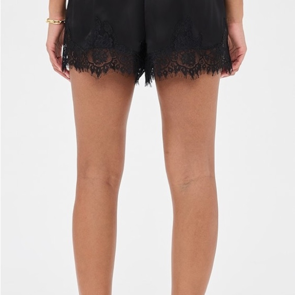 Reformation Fern Shorts in Black - Picture 4 of 5